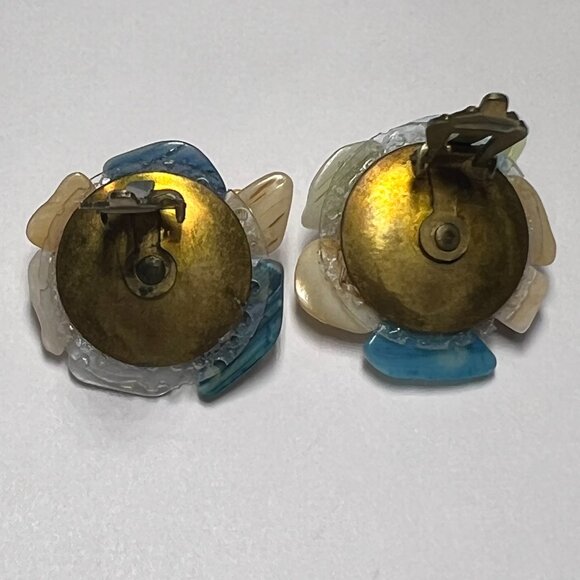 1950s Japan Clip-On Earrings Mother of Pearl cluster earrings Shell & Glass Bead - Picture 4 of 7